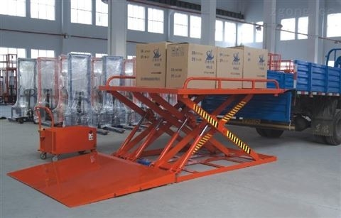 4000LBS regelte hydraulisches Scissor Hubtisch-Fracht-Aufzug für Lager-Fabrik