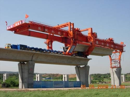 200 Ton Highway Bridge Erecting Machine fertigten 240 Ton Launching Gantry Crane besonders an