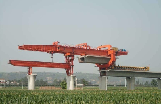 Hochgeschwindigkeitseisenbahn 250-300 Ton Bridge Erecting Machine Continuous